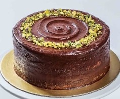 4 kişilik Klasik çikolatalı fıstıklı yaş pasta fiyatları Siirt pasta
